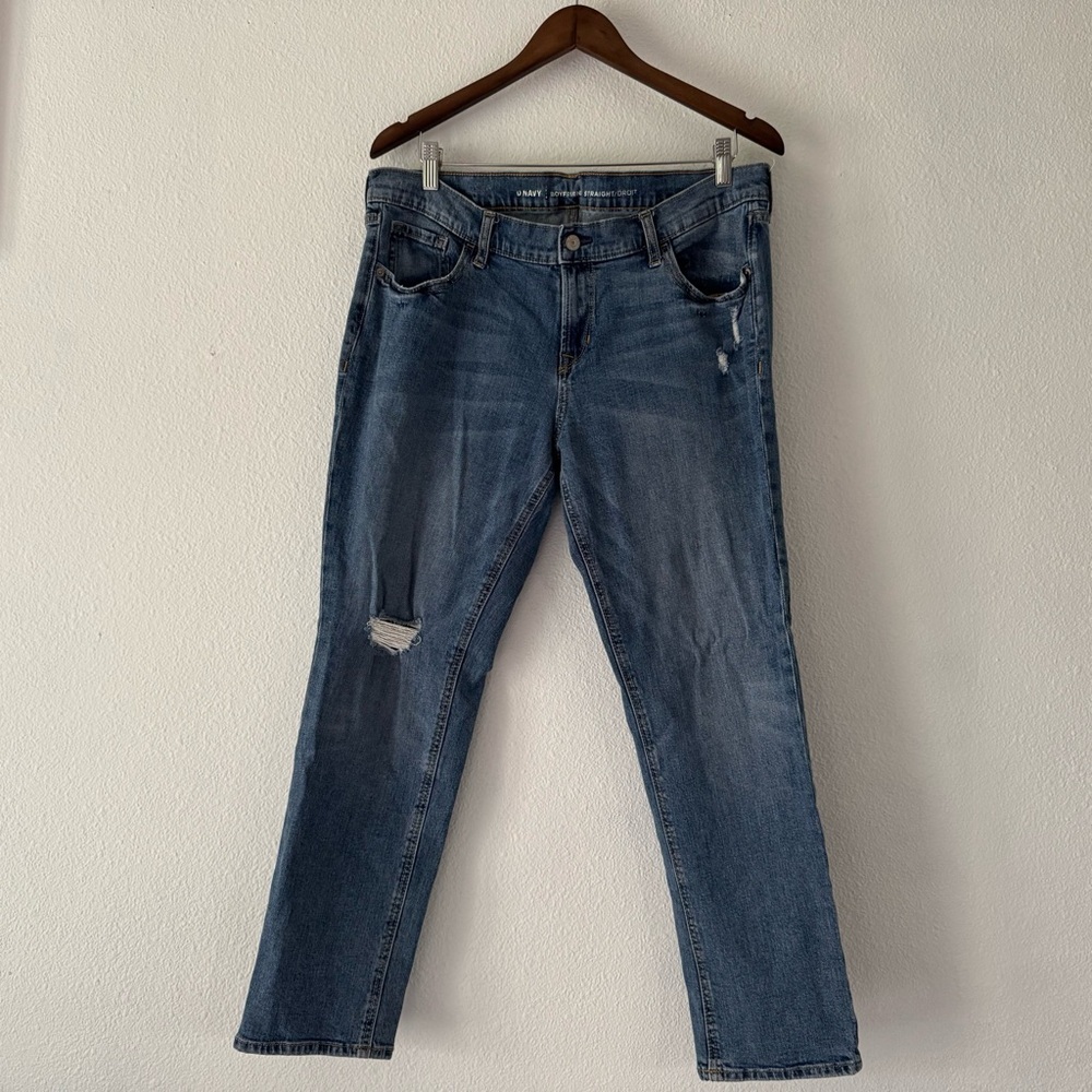 Old Navy Boyfriend Straight Distressed Jeans 14 Regular Relaxed Trendy Denim - Picture 8 of 8